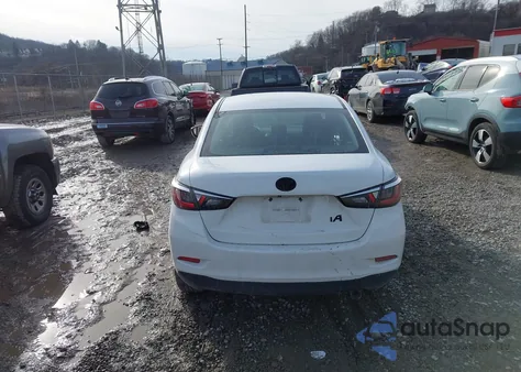 2018 Toyota Yaris Ia z USA, uszkodzony, nr VIN 3MYDLBYV0JY328886